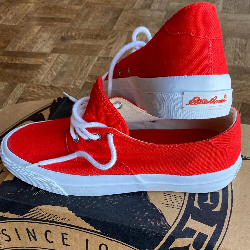 Eddie Bauer Canvas Cotton upper Sneakers Size 9M NEW